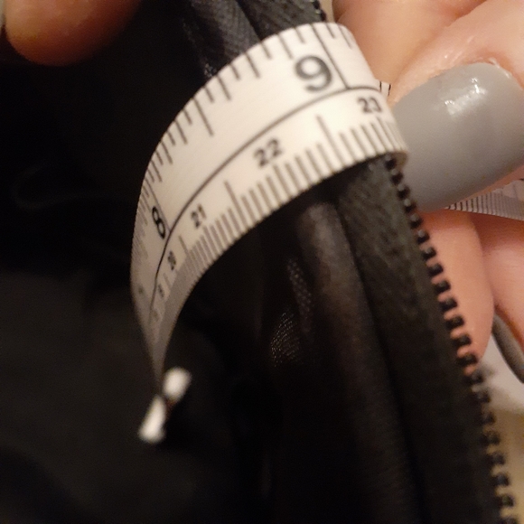 Travel Gear Makeup Case - Picture 5 of 8